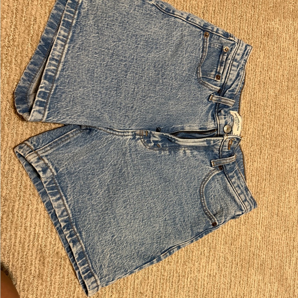 Abercrombie & Fitch Dad High Rise shorts sz 27